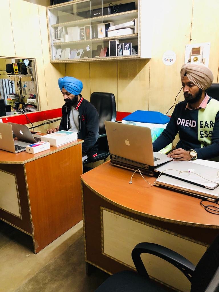 Solutionhubtech Apple Repair Center Delhi